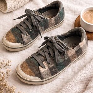 KEEN Wool Plaid Sneakers Size 7 Womens Lace Up Casual Comfort Shoes